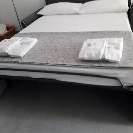 לינה וארוחת בוקר La Casa Di Francesca